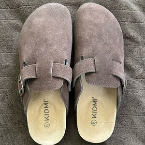 Kidmi Brown Suede Slip-On Clogs